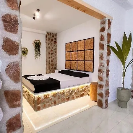 La Casa Di Lusso N3 - Adults Only Lejlighed
