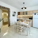 La Casa Di Lusso N3 - Adults Only شقة