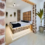 La Casa Di Lusso N3 - Adults Only *