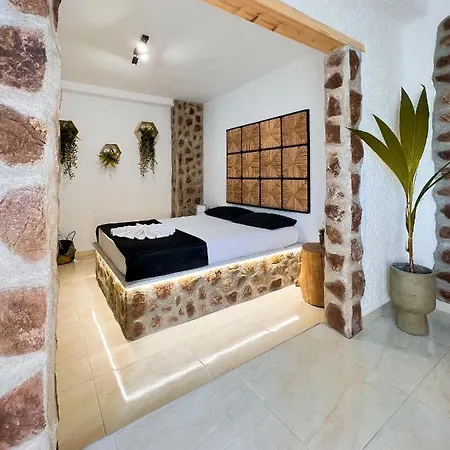 La Casa Di Lusso N3 - Adults Only *